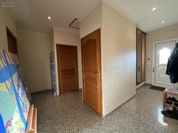 Maison à louer à Gueux dans la Marne (51390), ref : 51066-L745