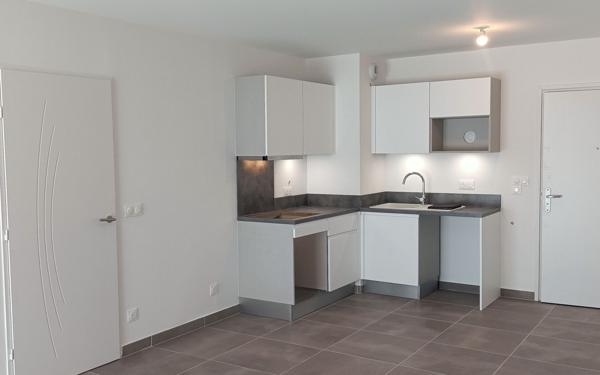 Appartement à louer    3 pièces •  Sérignan