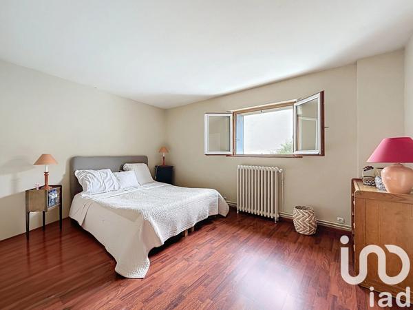 Maison à vendre 9 pièces 177 m² Mézières-sur-Seine