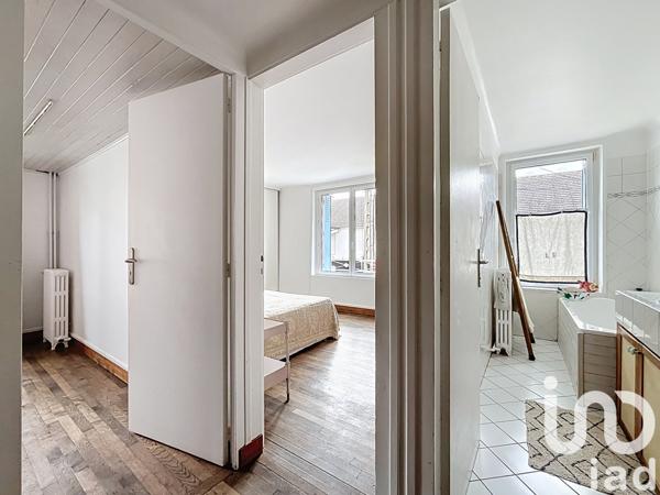 Maison à vendre 9 pièces 177 m² Mézières-sur-Seine