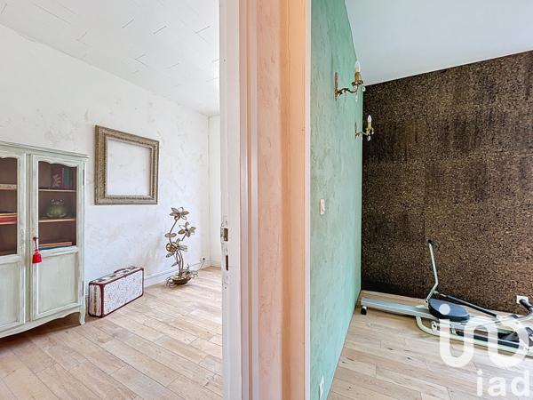 Maison à vendre 9 pièces 177 m² Mézières-sur-Seine