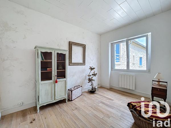 Maison à vendre 9 pièces 177 m² Mézières-sur-Seine