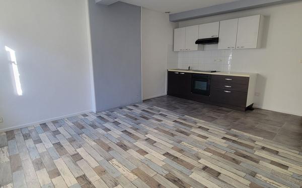 Appartement à louer    1 pièce •  Orthez