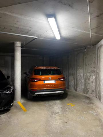 Vente                                                      Parking
                        
                                         14 m2                     à Reims