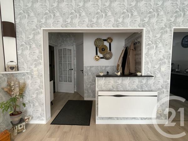 Maison à vendre  8 pièces - 192 m2 GUISE - 02