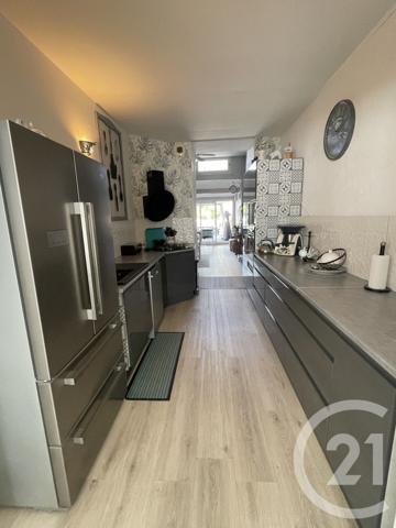 Maison à vendre  8 pièces - 192 m2 GUISE - 02