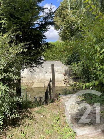 Maison à vendre  8 pièces - 192 m2 GUISE - 02