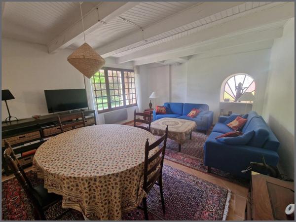 Propriété de 800m² habitable