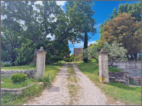 Propriété de 800m² habitable