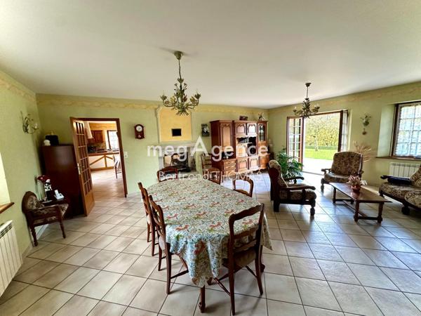 Maison à SAINT-BRICE-EN-COGLES, 35460 - 8 pièces 177m²