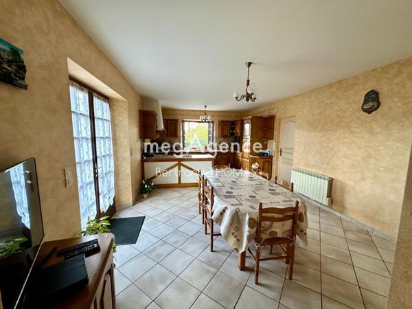 Maison à SAINT-BRICE-EN-COGLES, 35460 - 8 pièces 177m²