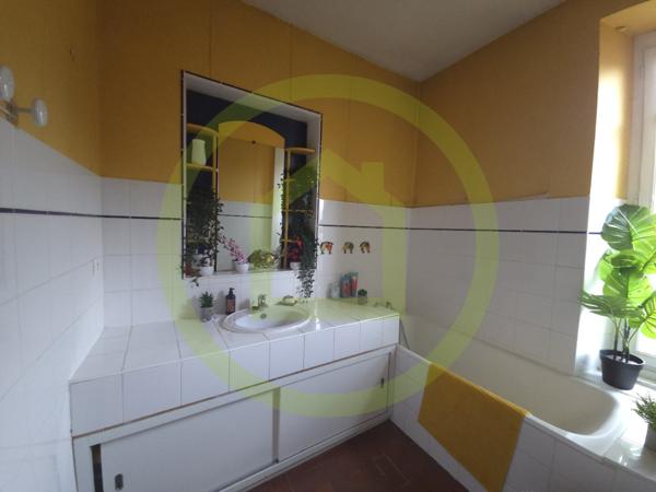 Maison à MASSIAC (15500)