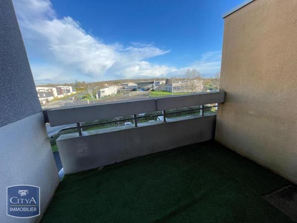 Appartement à louer 2 pièces 48.18m² Allonnes (72700)