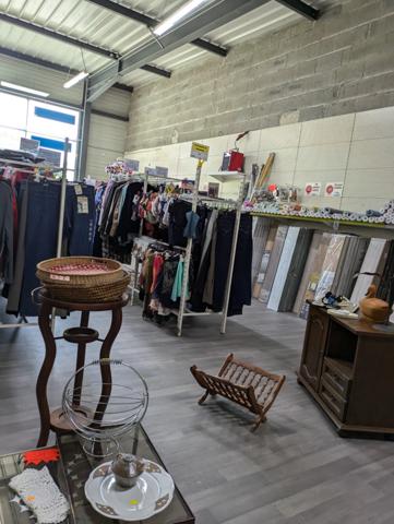 Dpt Isère (38), à louer TENCIN Local commercial 100 m²