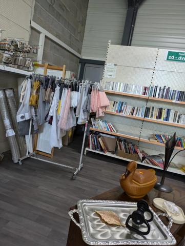 Dpt Isère (38), à louer TENCIN Local commercial 100 m²