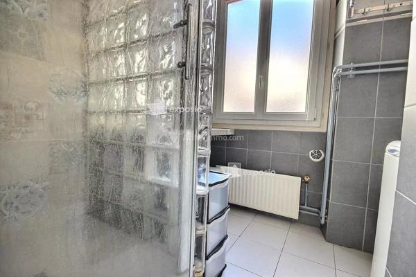 Vente                                                      Appartement
                        
                     2 pièces                      44 m2                     à Asnières-sur-Seine