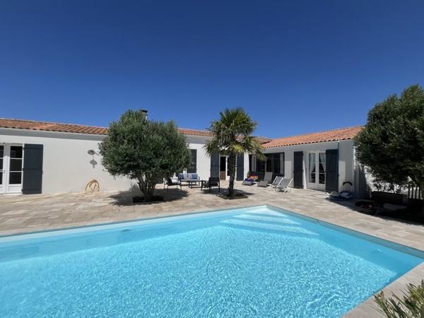 Maison à vendre |  Saint-Pierre-d'Oléron |  8 pièces | 196 m²
