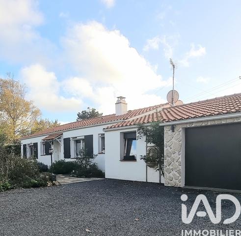 Maison à vendre 6 pièces 138 m² Commequiers