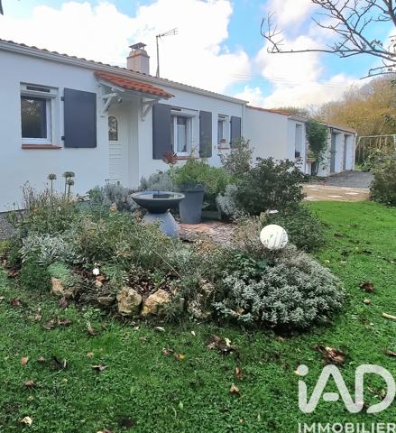 Maison à vendre 6 pièces 138 m² Commequiers