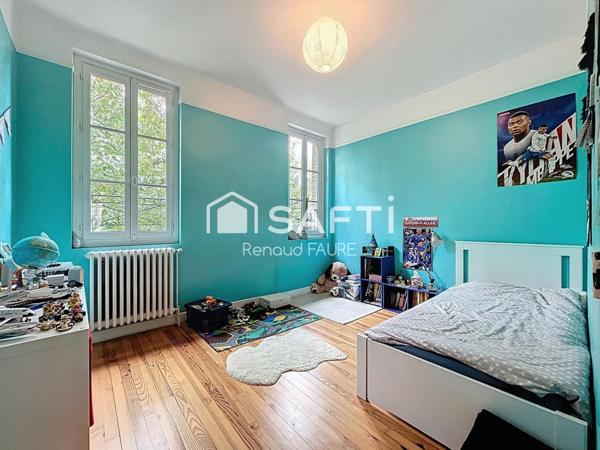 Très belle Maison de village, 6 pièces d'environ 180 m² sur 3 niveaux