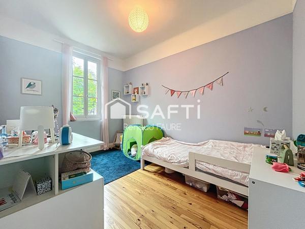 Très belle Maison de village, 6 pièces d'environ 180 m² sur 3 niveaux