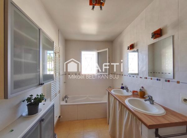 Villa familiale avec piscine et garage