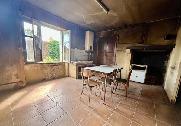 Maison à vendre |  Brigueuil |  2 pièces | 75 m²