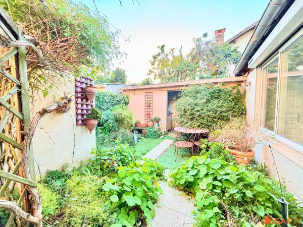 Maison de ville Avignon, 2 chambres.