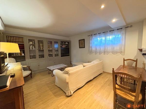 Maison de ville Avignon, 2 chambres.