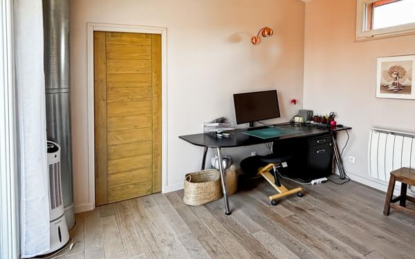 Maison à vendre    6 pièces • 144 m2 Bagnolet