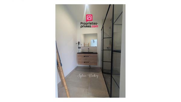 A vendre Maison familiale 6 pièces  170 m² habitables, jardin clos 86170  Champigny en Rochereau