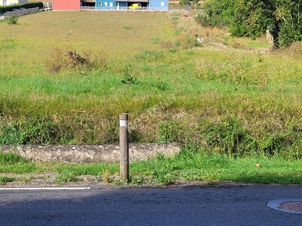 Terrain  a lotir  : hors zone Batiment de France