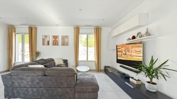 Maison à vendre 6 pièces, hangar-atelier, maison amis 3 chambres, proche de BERGERAC (24)