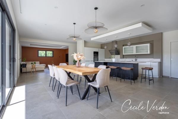 Maison à vendre 6 pièces, hangar-atelier, maison amis 3 chambres, proche de BERGERAC (24)