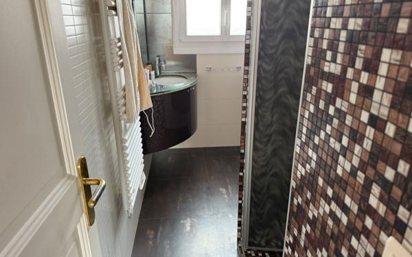 Maison à louer    2 pièces •  Noisy-le-Roi