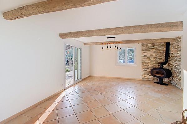 EXCLUSIVITÉ - Maison à Lorgues T4 sur 2145m2 de terrain avec une belle piscine et garage