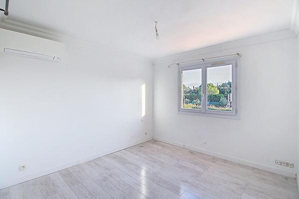 EXCLUSIVITÉ - Maison à Lorgues T4 sur 2145m2 de terrain avec une belle piscine et garage