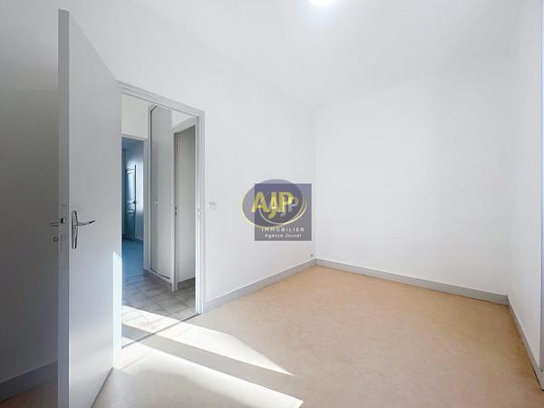 Appartement à louer Nantes : 2 pièces, 26m² avec 1 chambre(s) à 519€ - AJP Immobilier Nantes Jouzel