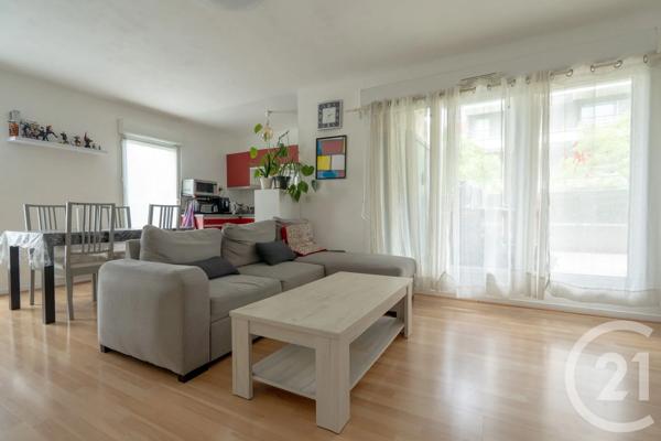 Appartement F3 à vendre  3 pièces - 59,22 m 2   CHAMPS SUR MARNE  - 77