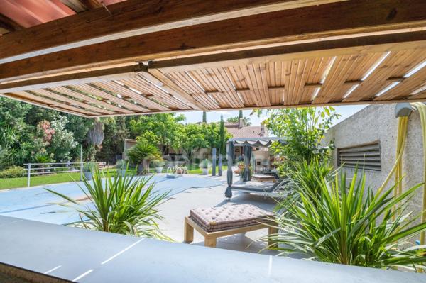 Maison à vendre 9 pièces PEZILLA LA RIVIERE (66)