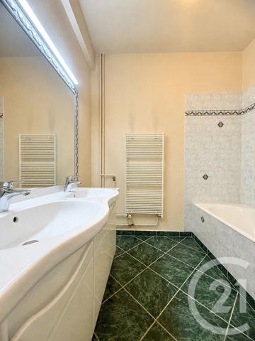 Appartement F4 à vendre  4 pièces - 91,23 m 2   MAISONS LAFFITTE  - 78
