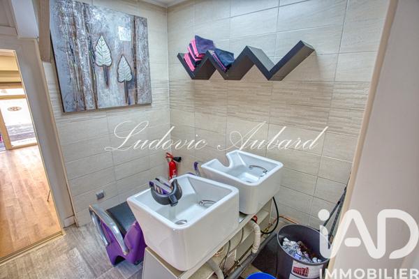 Esthétique, Coiffure​ à vendre 35 m² Montmorency