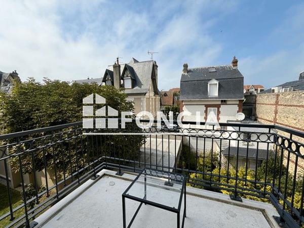 Location Appartement 2 pièces 37.2 m² - 50 RUE CASTOR Deauville 14800