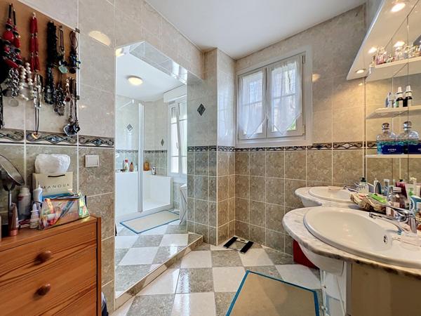 Maison 6 piéces, 150 m²