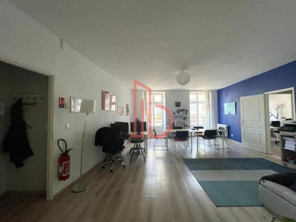 Bureau de 100 m² à louer à Bordeaux Centre
