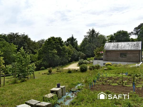 Moderne, éco-performante, terrain 3000 m² arboré