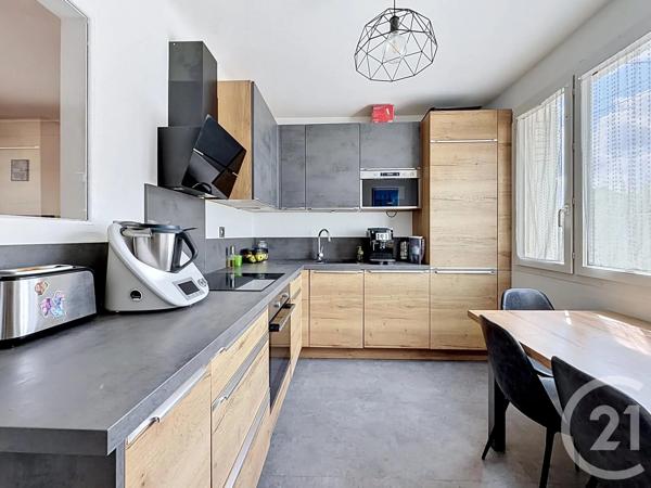 Maison à vendre  6 pièces - 86 m 2   CHARTRES  - 28