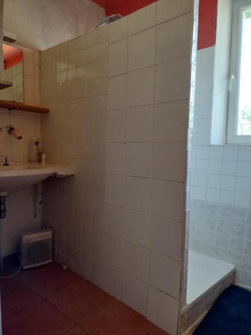 Maison ancienne de 178m² sur 159884m² de terrain