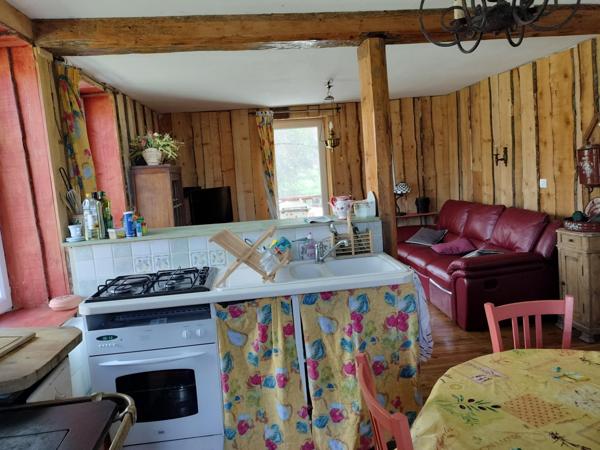 Maison ancienne de 178m² sur 159884m² de terrain