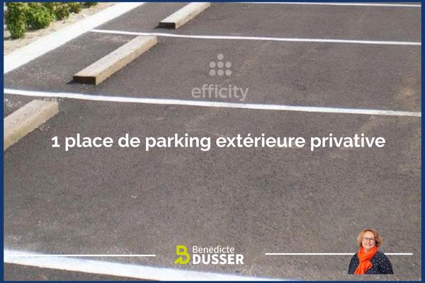 Appartement
         2 pièces
        - 53 m² 159 800 € *